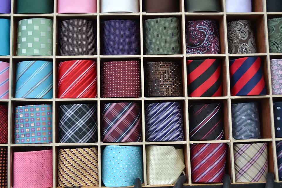 Come abbinare cravatta e camicia
